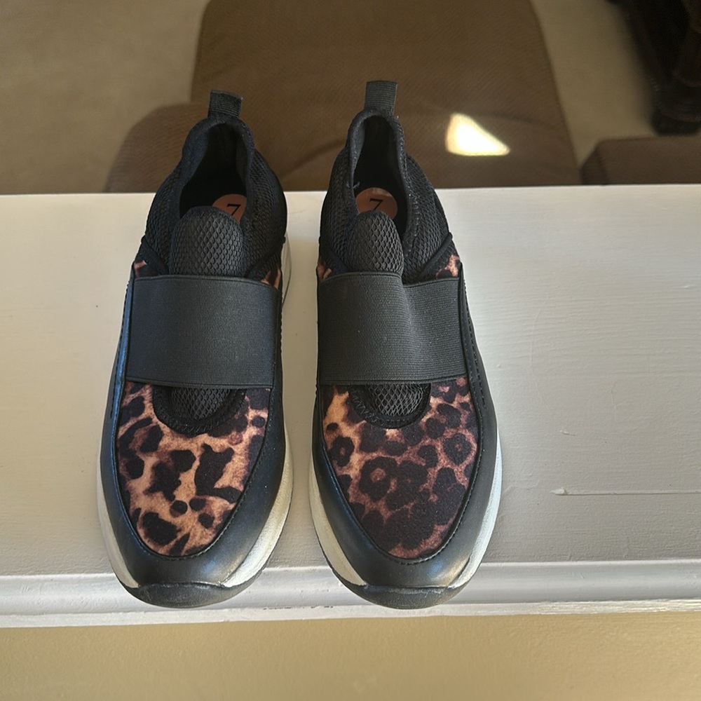 Anne Klein sport sneaker - Picture 2 of 7
